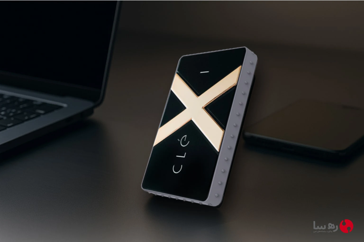 اپلیکیشن مدیریت دسترسی هارد اکسترنال Clexi با قابلیت قفل بیومتریک و فریز اطلاعات از راه دور روی میز کار مدرن